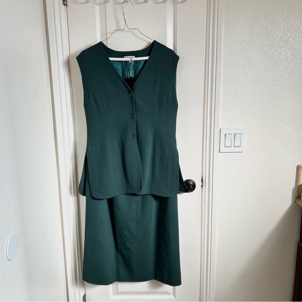 GIORGIO ARMANI LE COLLEZIONI Women’s Green Vest/Skirt Set Sz 4/6 Vintage